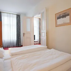 3* מלון Acom-hotel Kurfuerstendamm