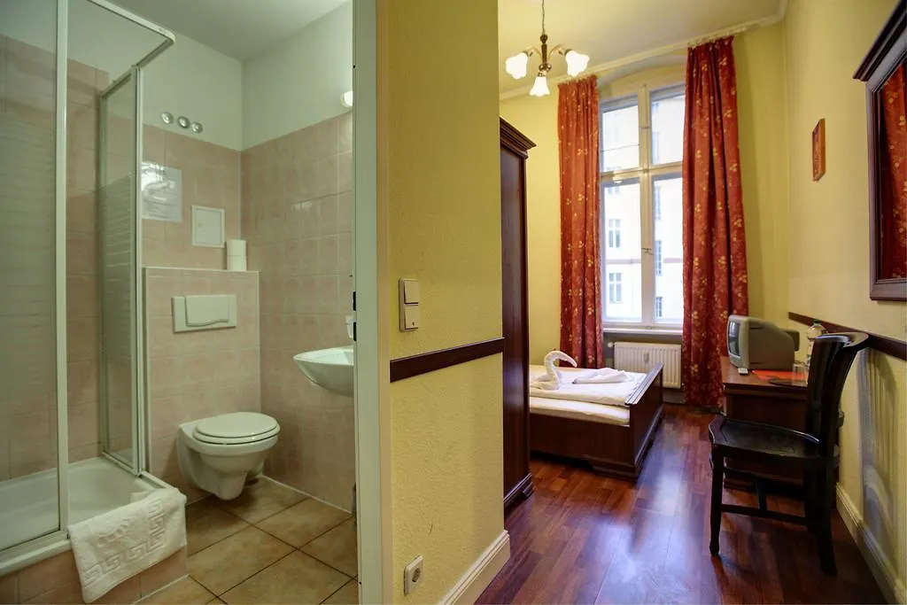 Hotel Pension Bernstein Am Kurfuerstendamm Berlin